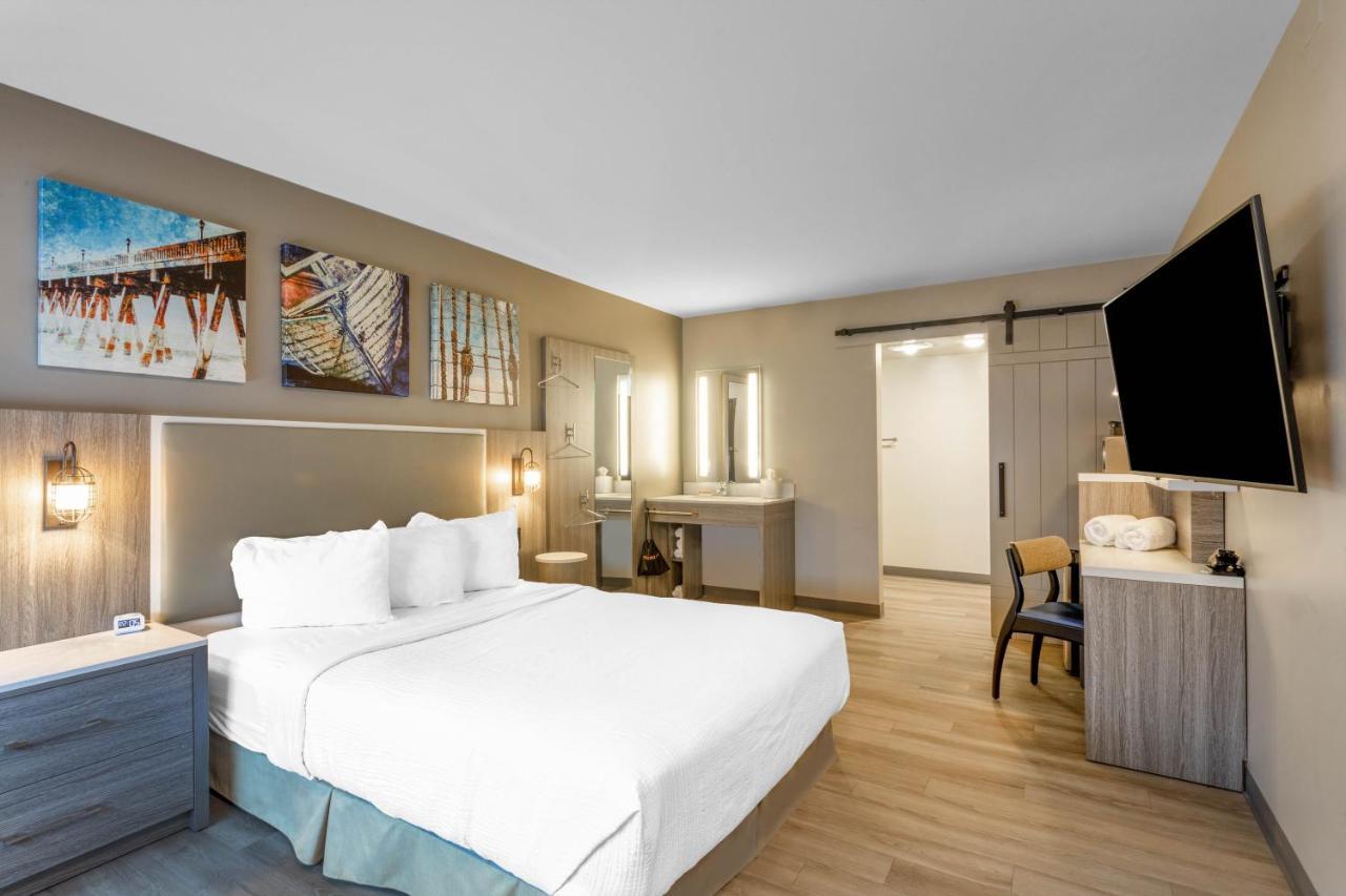 Days Inn By Wyndham Wilmington / University Экстерьер фото